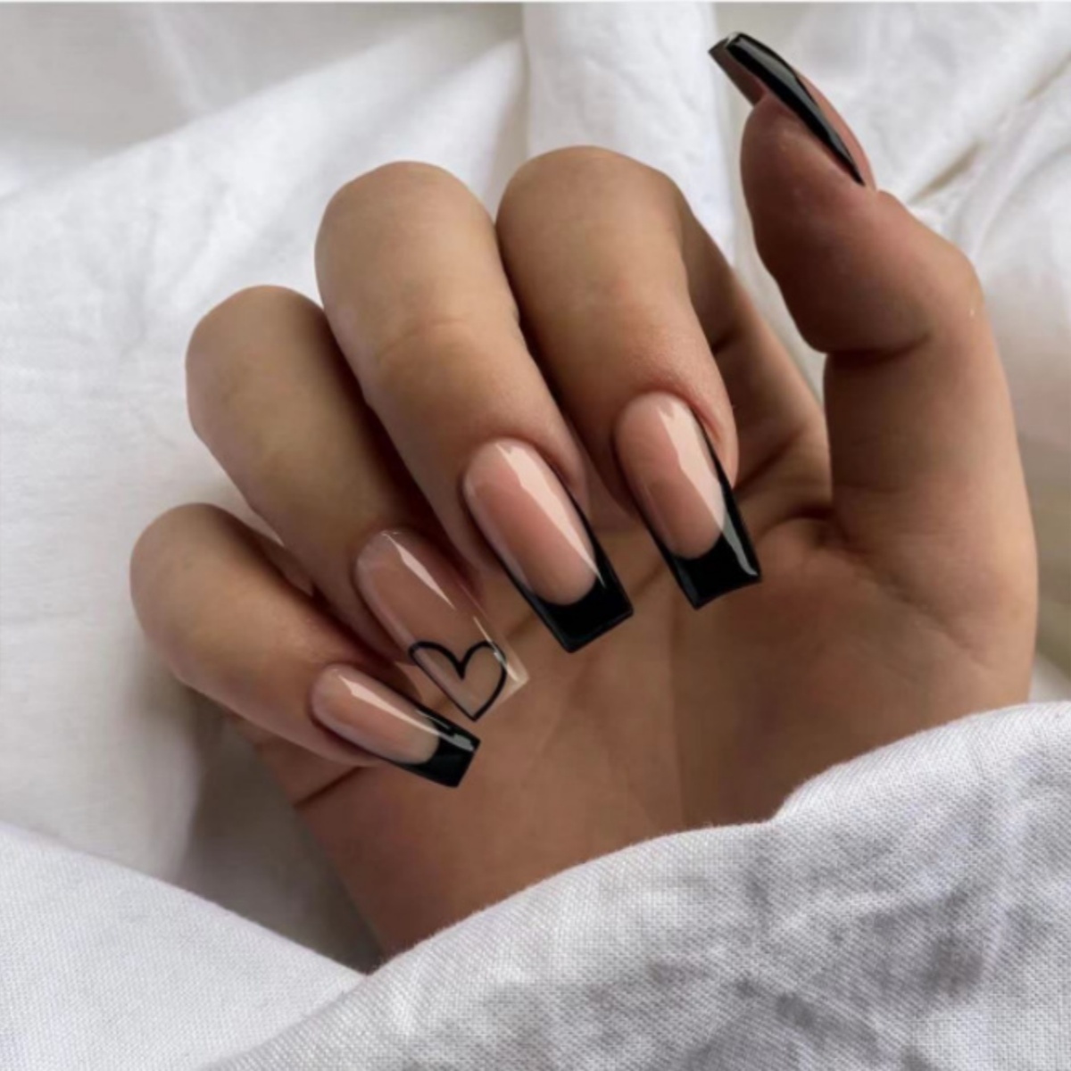 24개 블랙 프렌치 가짜 손톱 세트 나비 모양 라인스톤 - Nail Art French 리뷰 및 가격